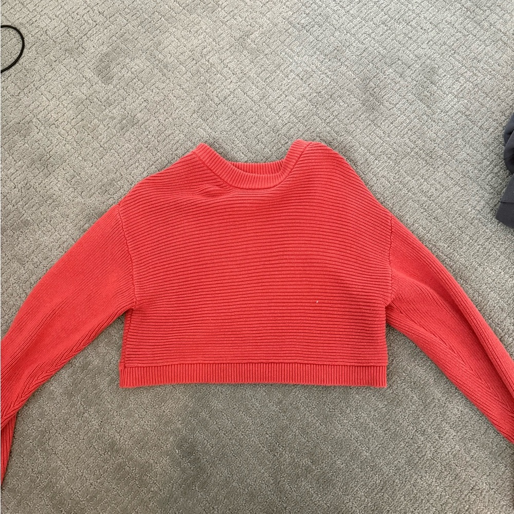 LA hearts Women’s Cropped Rib-Knit Sweater in Coral Red